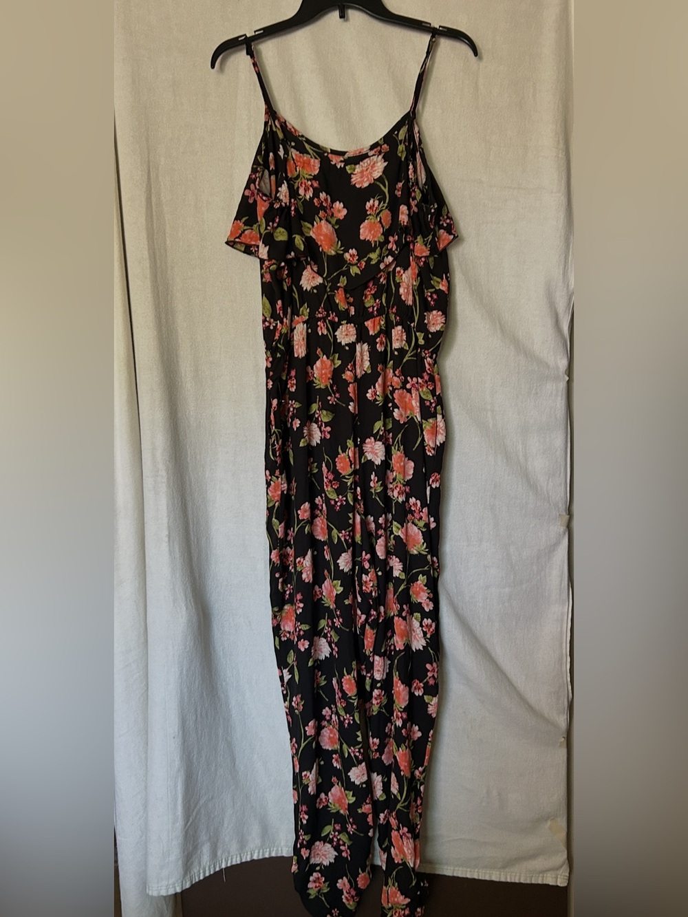 Xhilaration Black Floral Jumper XL with Pink Floral Print